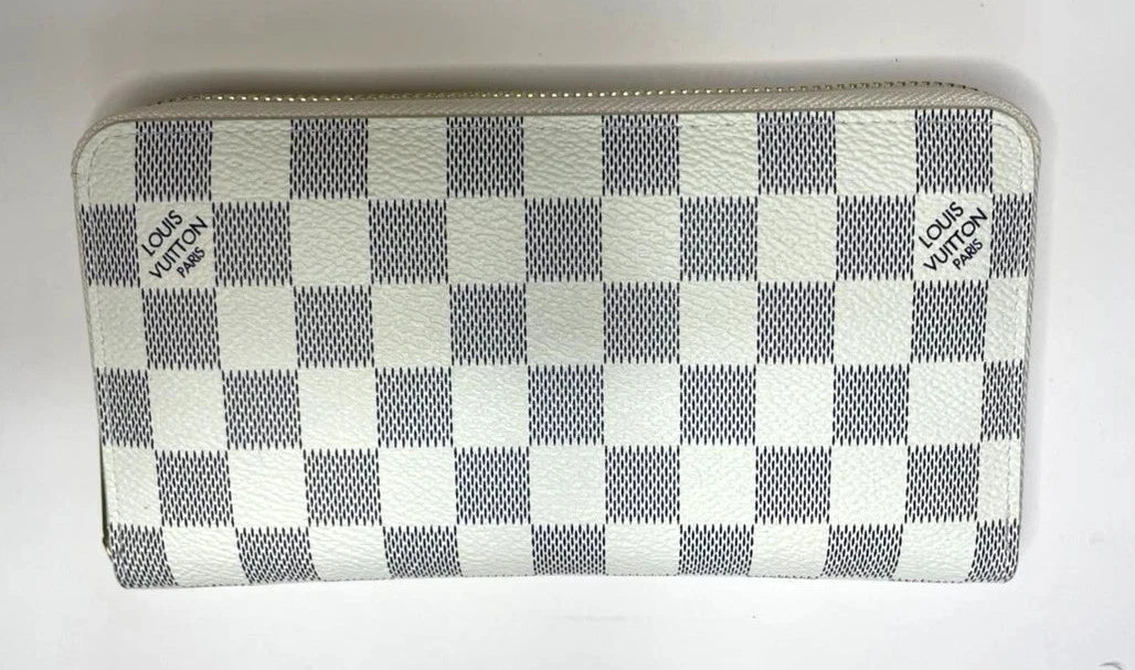Women's Louis Vuitton Damier Azur Zippy Long Wallet
